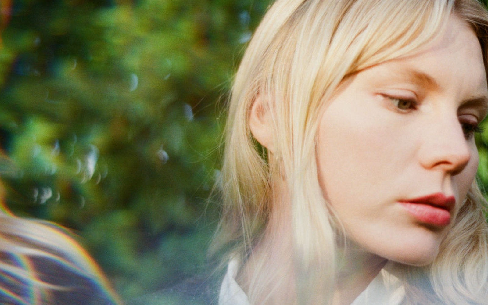 Review: Alice Costelloe - Move On With the Year